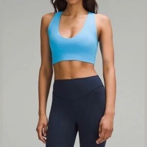 Bend This Scoop and Cross Bra
Light Support, A-C Cups